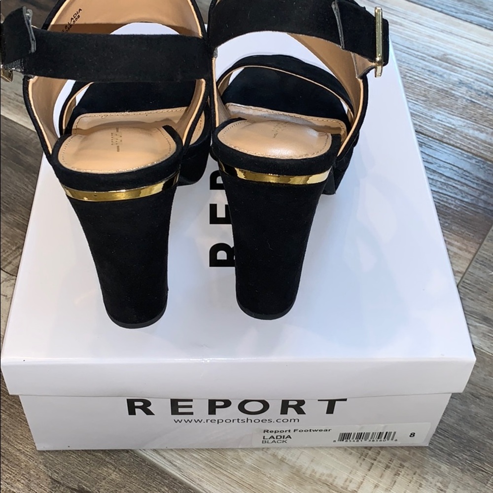 Woman’s Report Black Sandal - Picture 2 of 8